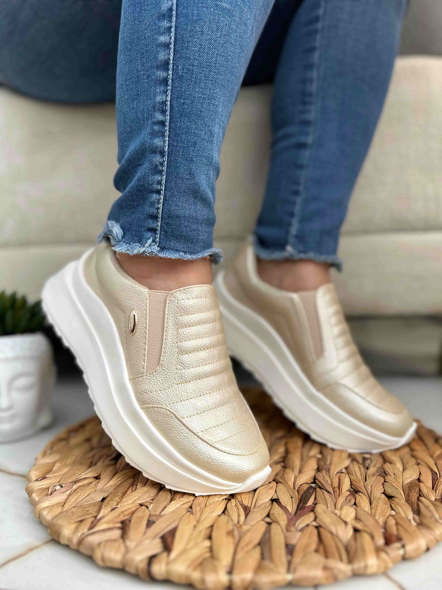 Tennis Altessa® — Luce más alta sin tacones y camina como una reina👑