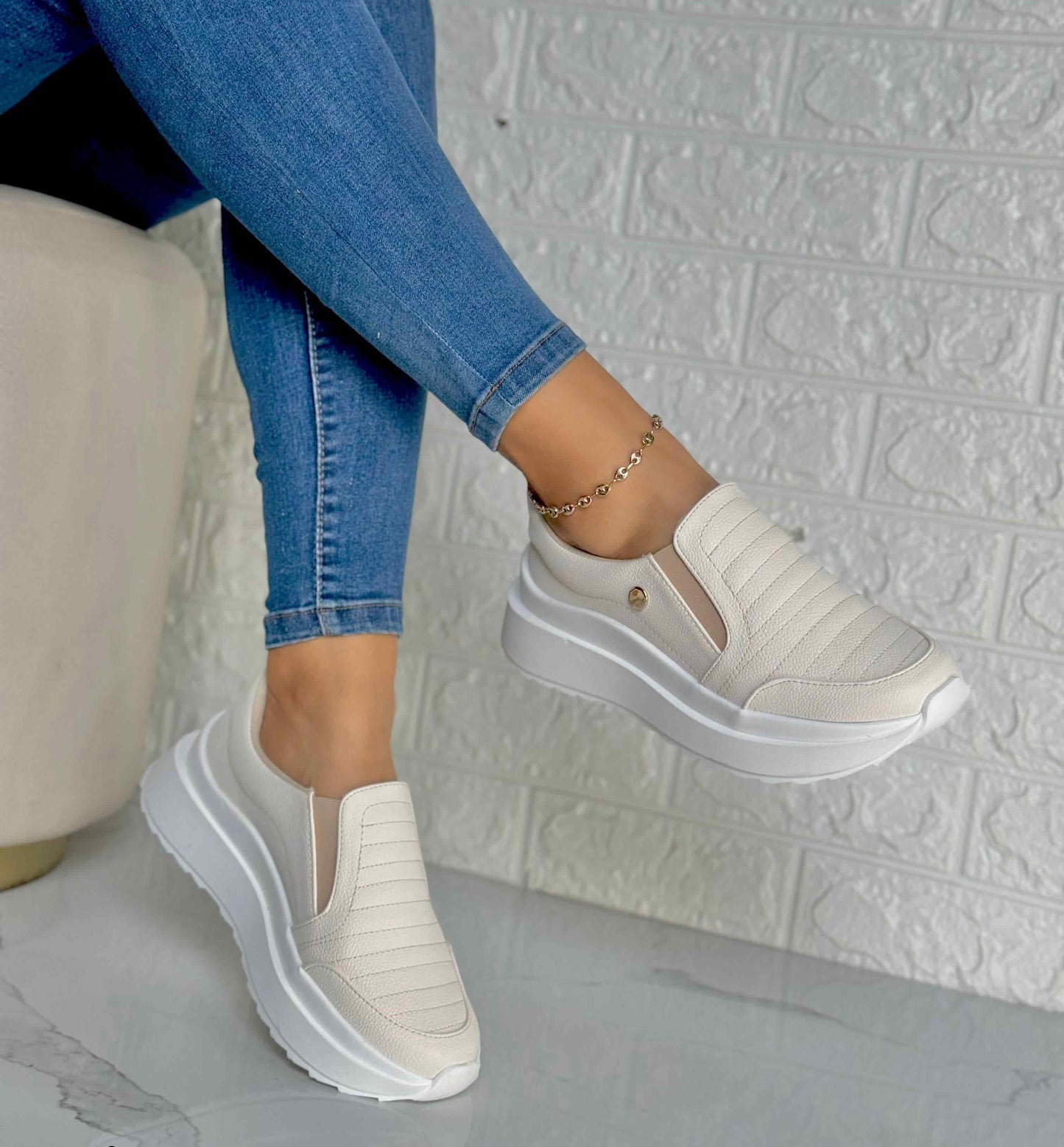 Tennis Altessa®   — Luce más alta sin tacones y camina como una reina👑