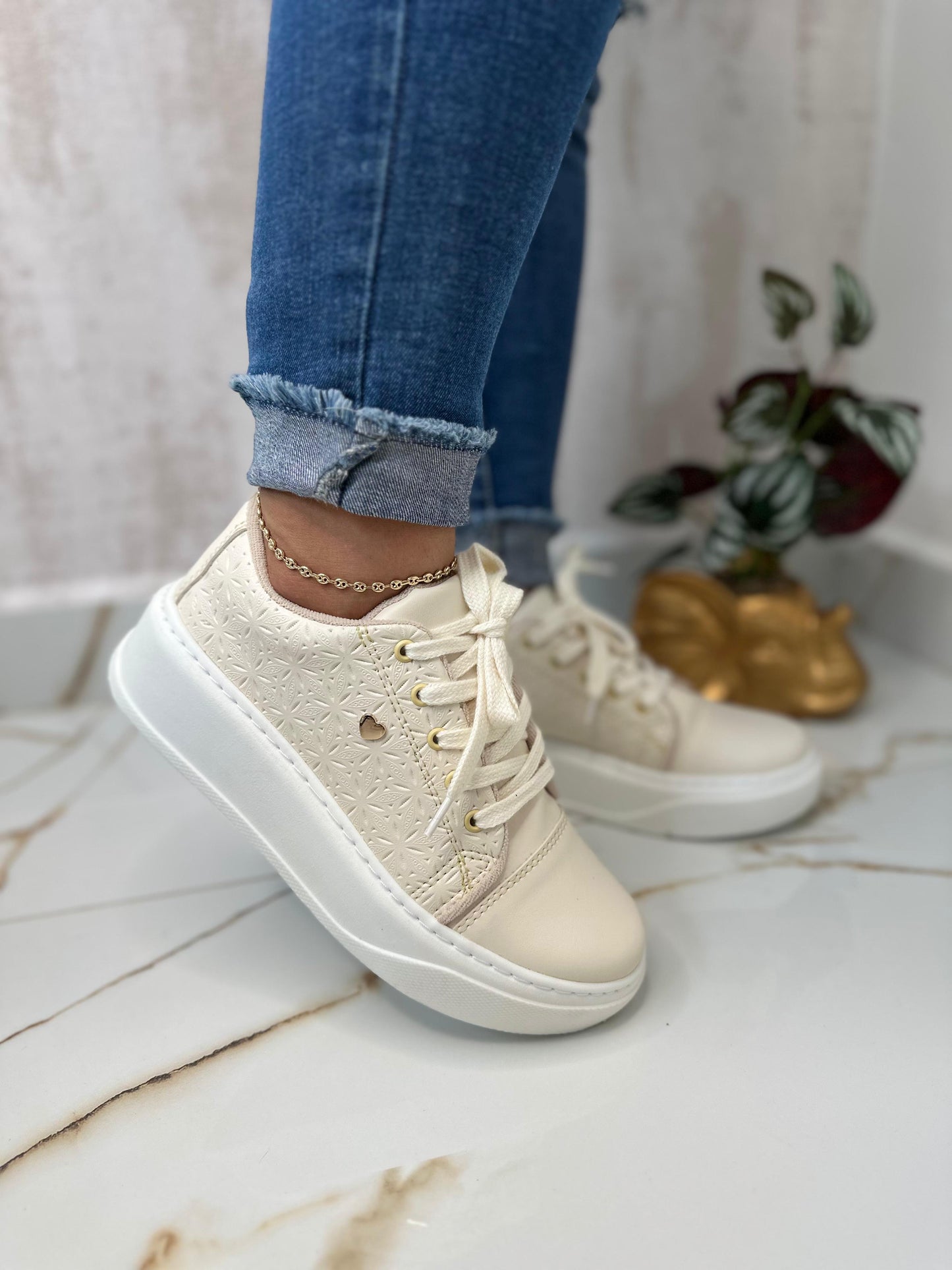 Nuevos Tenis Flor 🌸– Ligeros, Cómodos y Modernos
