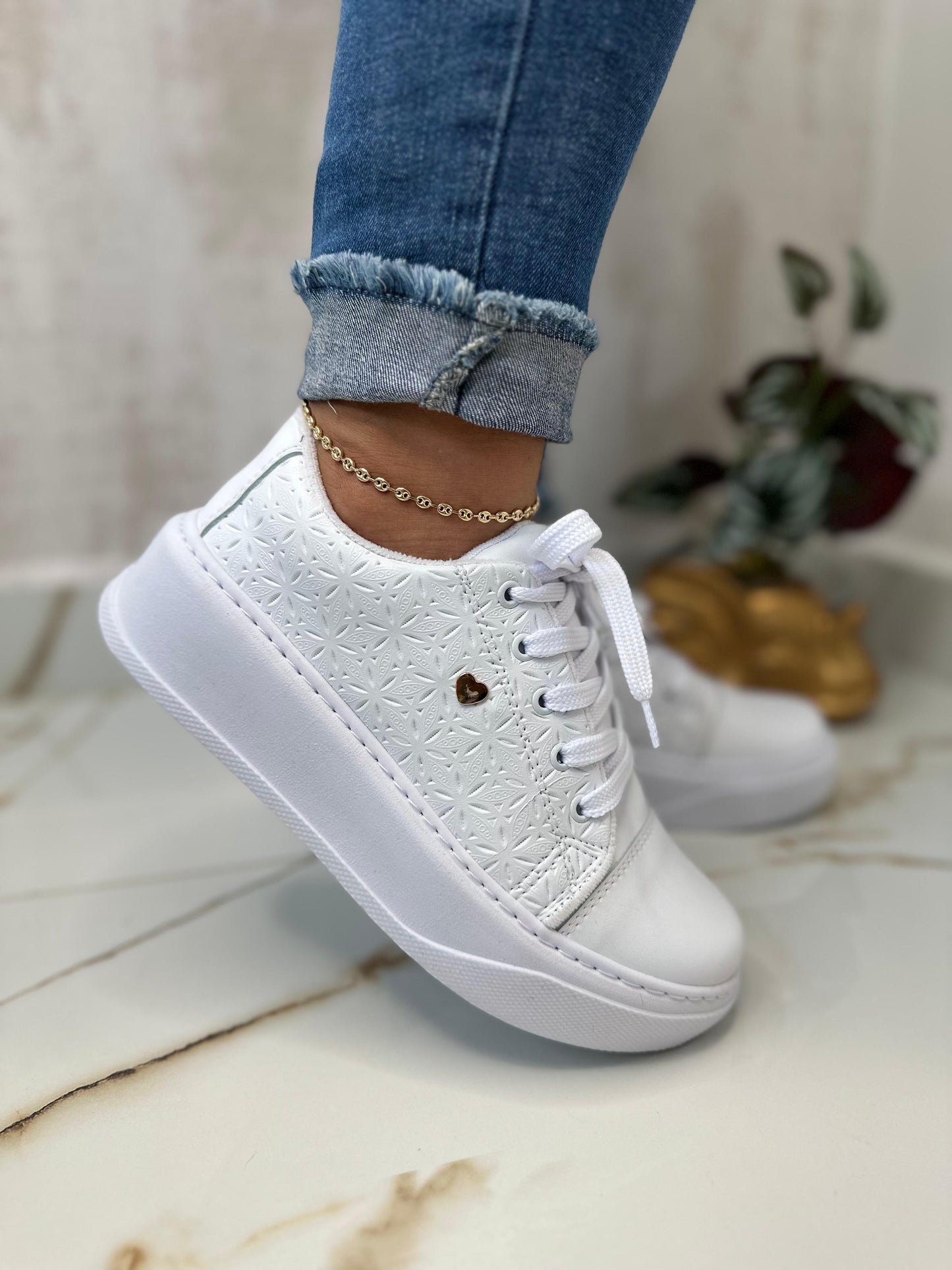 Nuevos Tenis Flor 🌸– Ligeros, Cómodos y Modernos