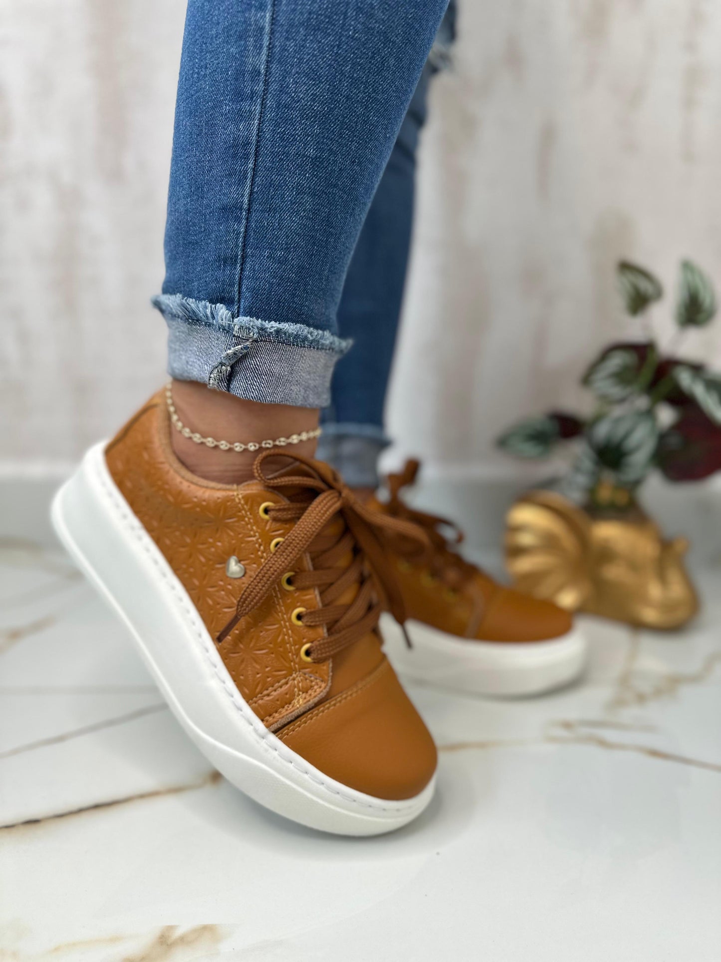 Nuevos Tenis Flor 🌸– Ligeros, Cómodos y Modernos