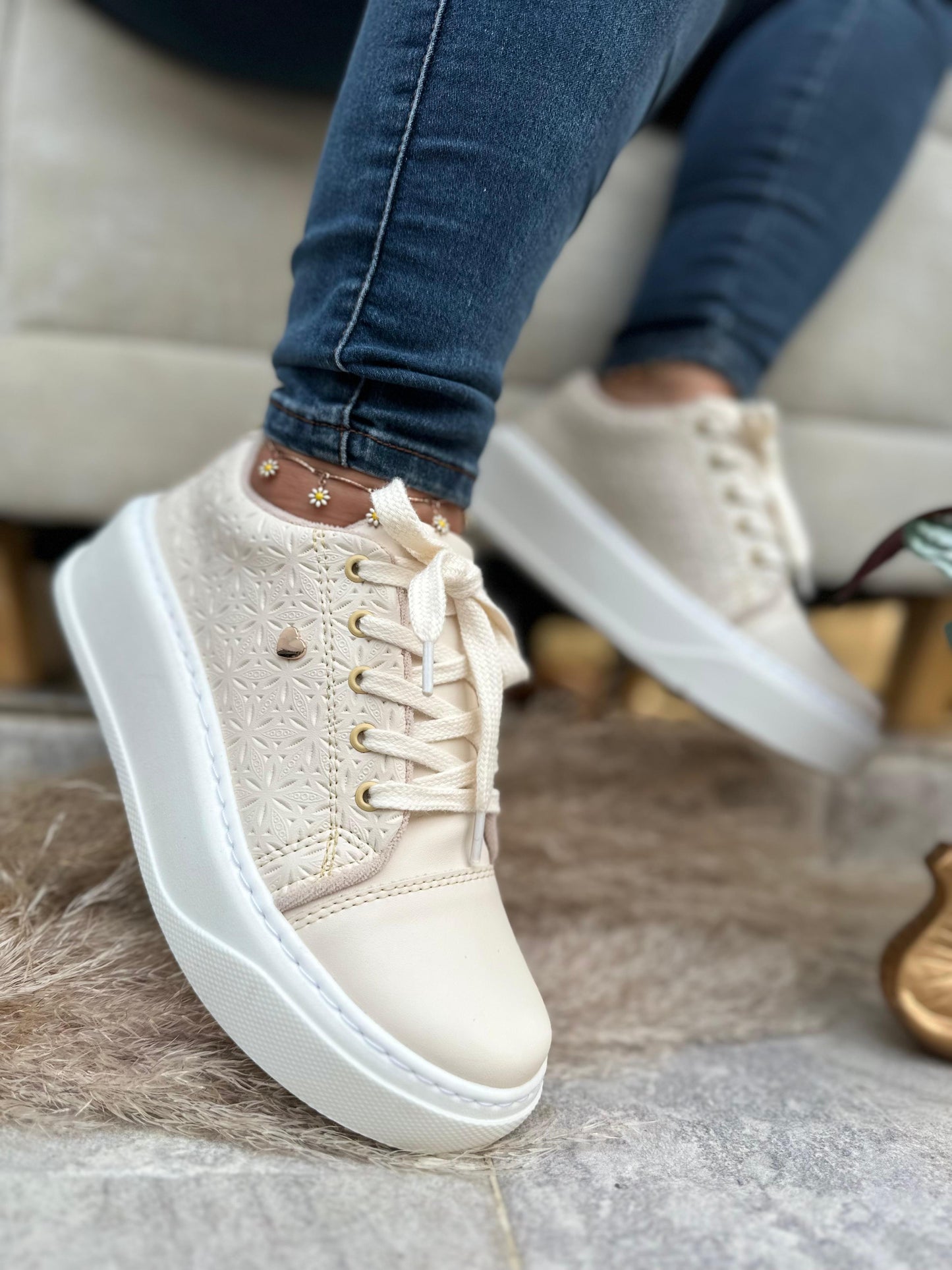 Nuevos Tenis Flor 🌸– Ligeros, Cómodos y Modernos